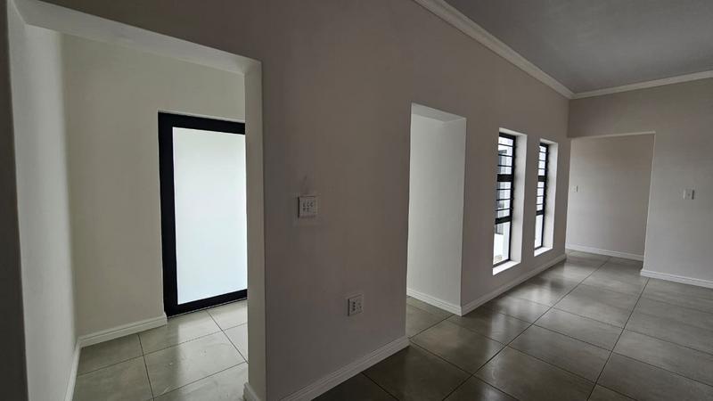 3 Bedroom Property for Sale in Sandy Point Western Cape